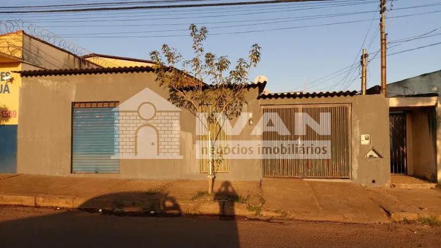 Foto 1 de Casa com 3 Quartos à venda, 250m² em Marta Helena, Uberlândia