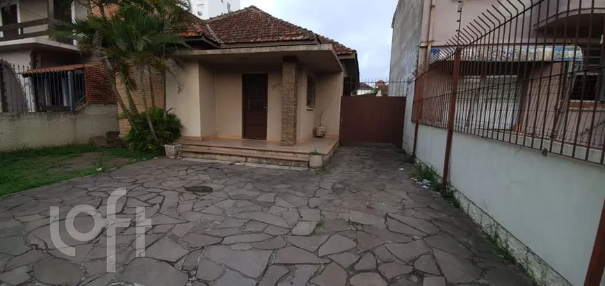 Foto 1 de Casa com 3 Quartos à venda, 125m² em Medianeira, Porto Alegre