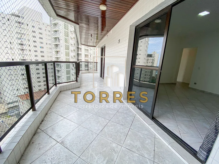 Foto 1 de Apartamento com 4 Quartos para alugar, 160m² em Praia das Pitangueiras, Guarujá