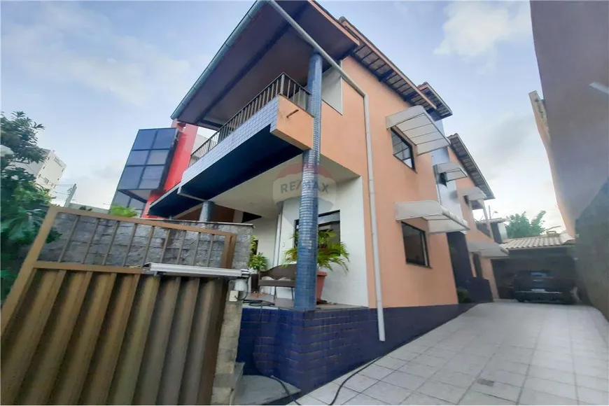 Foto 1 de Casa de Condomínio com 4 Quartos à venda, 324m² em Centro, Lauro de Freitas