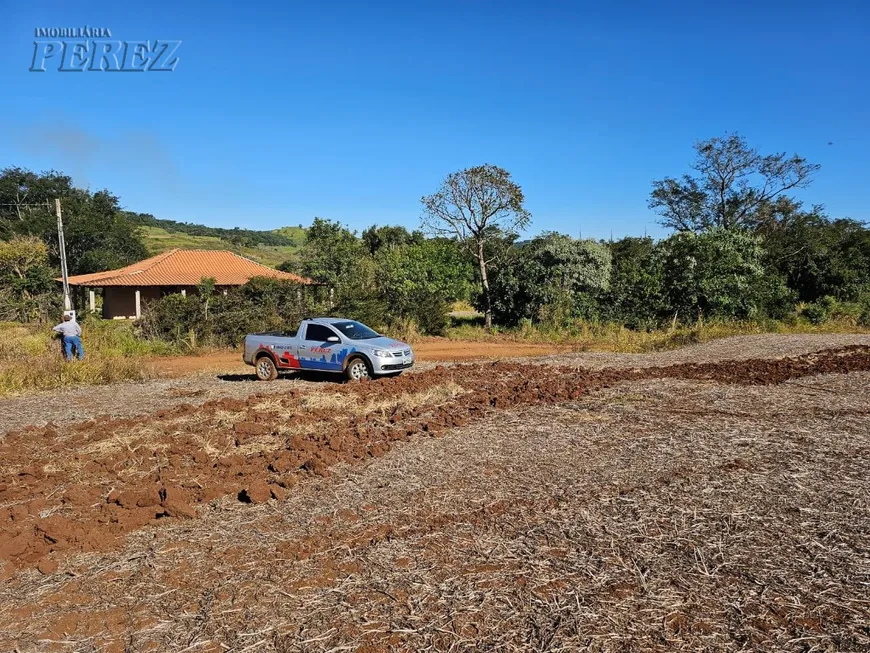 Foto 1 de Fazenda/Sítio com 2 Quartos à venda, 160204m² em Guaravera, Londrina