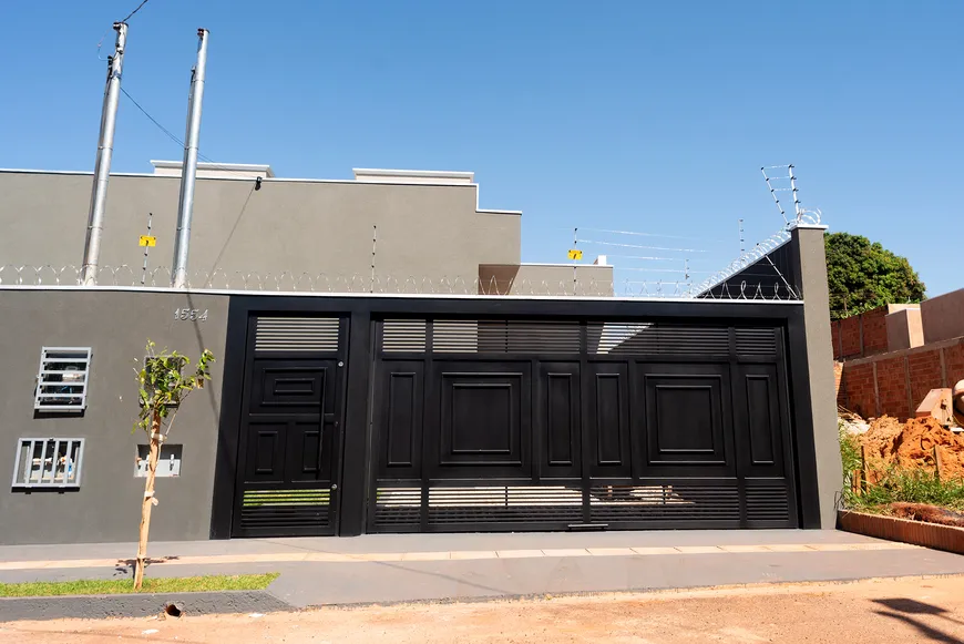 Foto 1 de Casa com 3 Quartos à venda, 107m² em Água Limpa Park , Campo Grande