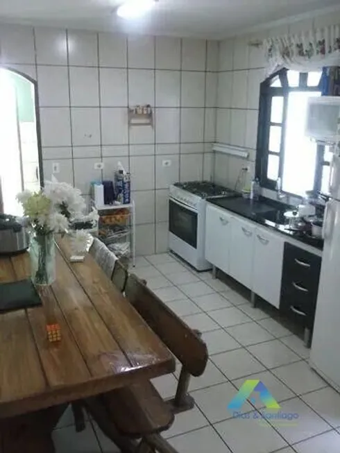 Foto 1 de Sobrado com 3 Quartos à venda, 158m² em Jardim Ana Maria, Santo André