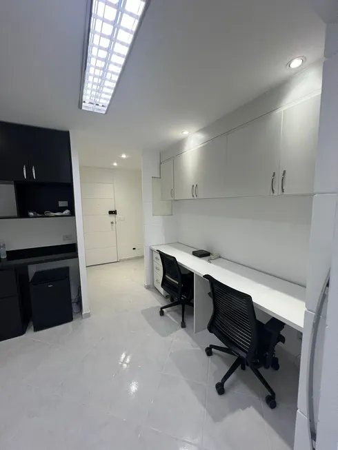 Foto 1 de Sala Comercial para alugar, 30m² em Jardim Paulistano, São Paulo