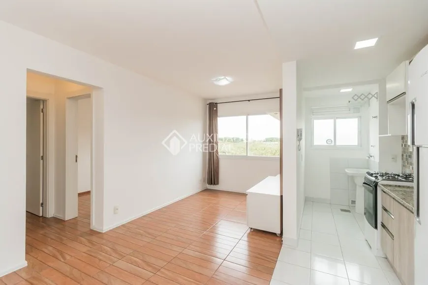 Foto 1 de Apartamento com 2 Quartos para alugar, 50m² em Humaitá, Porto Alegre