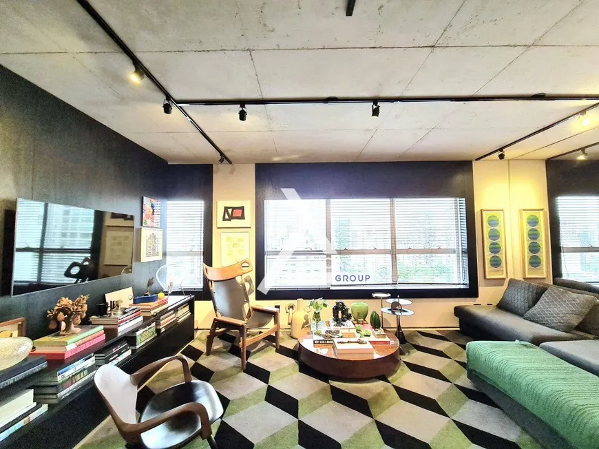 Foto 1 de Apartamento com 1 Quarto à venda, 73m² em Vila Olímpia, São Paulo