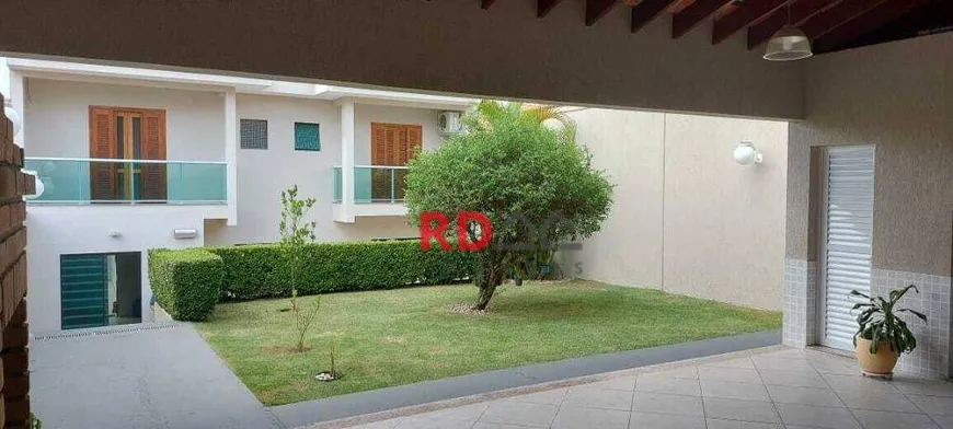 Foto 1 de Casa com 4 Quartos à venda, 288m² em Vila Santana, Mogi das Cruzes