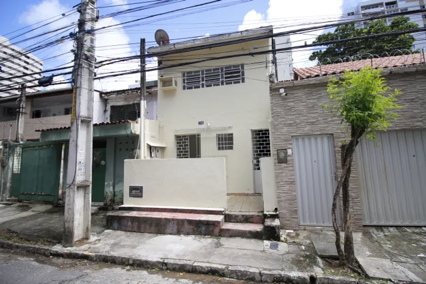 Foto 1 de Casa com 5 Quartos à venda, 130m² em Casa Amarela, Recife