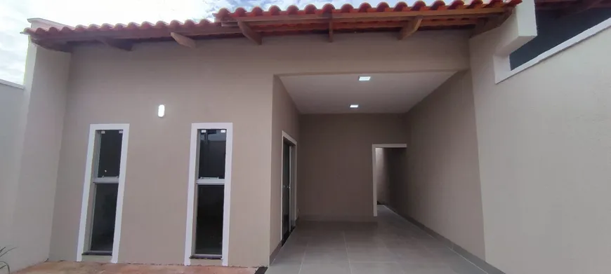 Foto 1 de Casa com 3 Quartos à venda, 111m² em Residencial Petropolis, Goiânia