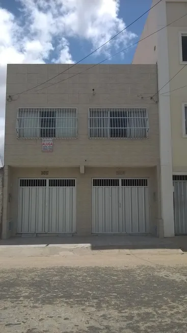 Foto 1 de Casa com 3 Quartos para alugar, 70m² em Quintino Cunha, Fortaleza