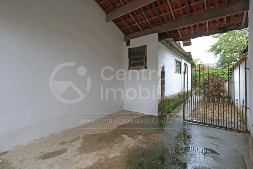 Foto 1 de Casa com 2 Quartos à venda, 300m² em Balneario Josedy , Peruíbe