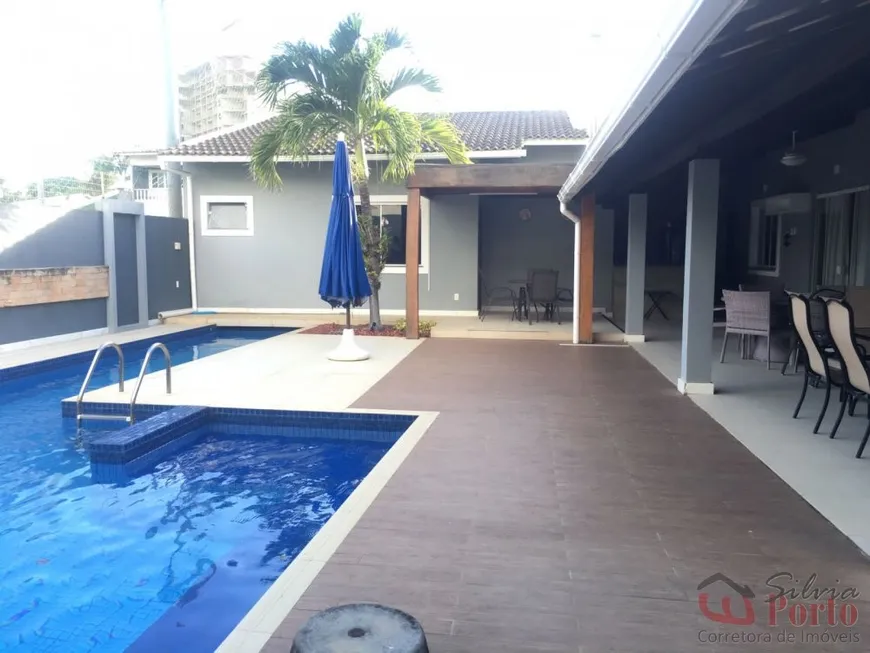 Foto 1 de Casa com 5 Quartos à venda, 308m² em Buraquinho, Lauro de Freitas