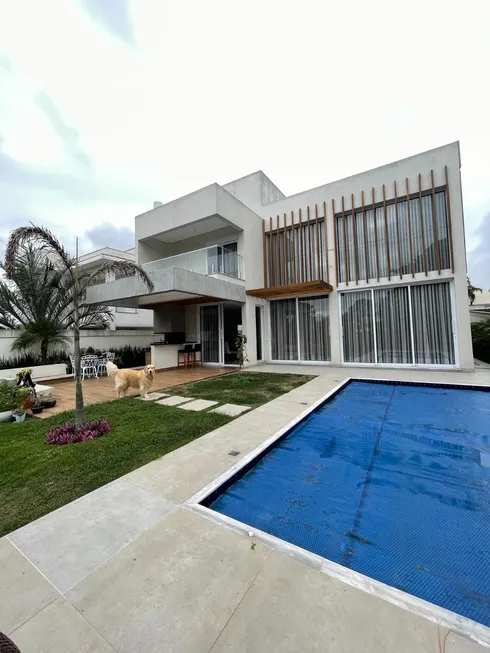 Foto 1 de Casa de Condomínio com 4 Quartos à venda, 309m² em Granja Viana, Carapicuíba