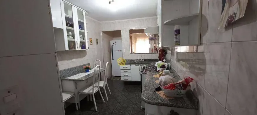 Foto 1 de Sobrado com 3 Quartos à venda, 201m² em Vila Baeta Neves, São Bernardo do Campo