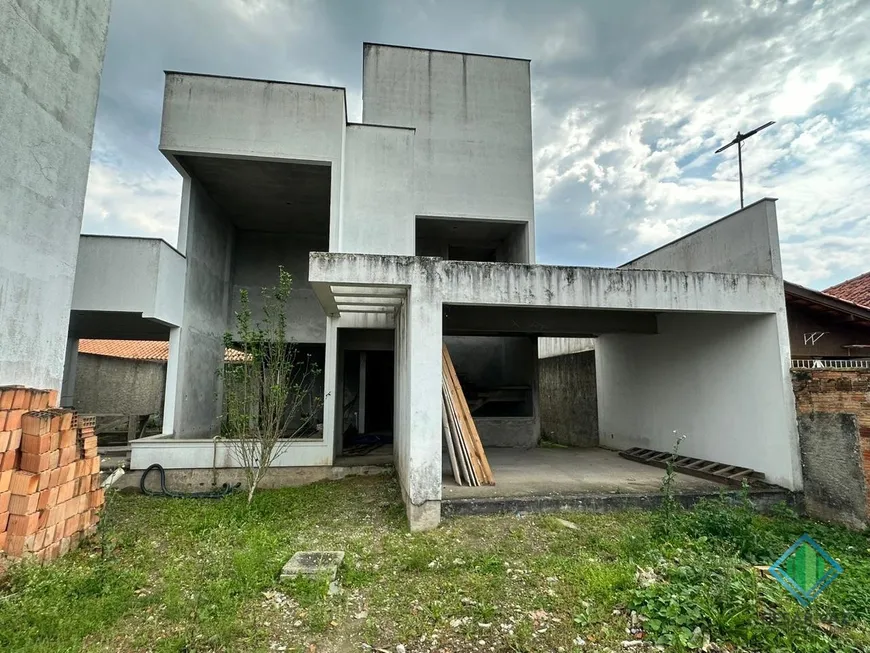 Foto 1 de Casa com 3 Quartos à venda, 191m² em Centro, Biguaçu