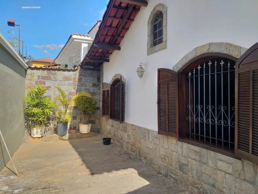 Foto 1 de Casa com 6 Quartos à venda, 435m² em Havaí, Belo Horizonte