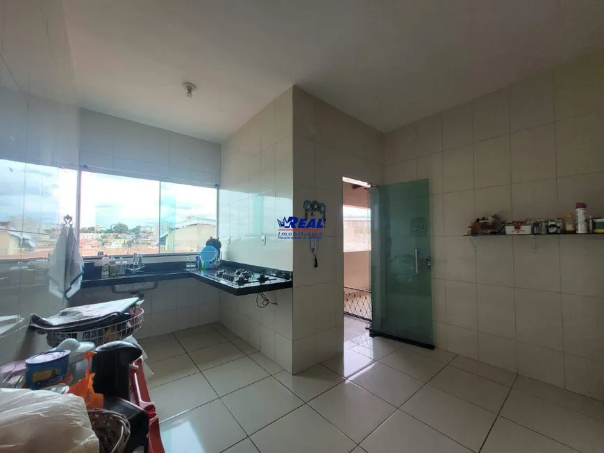 Foto 1 de Casa com 3 Quartos à venda, 182m² em Parque Turistas, Contagem