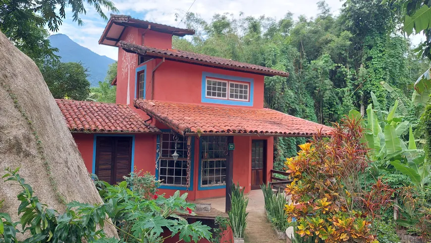 Foto 1 de Casa com 2 Quartos para alugar, 150m² em Cocaia, Ilhabela