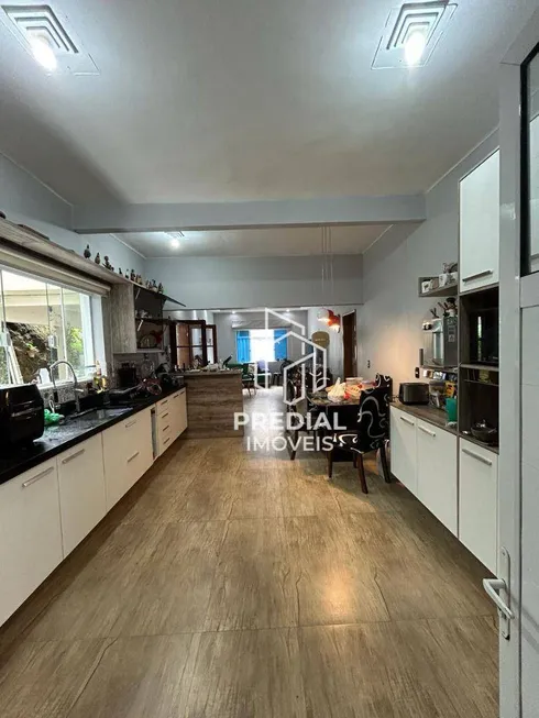 Foto 1 de Casa com 3 Quartos à venda, 91m² em Santa Rosa, Niterói