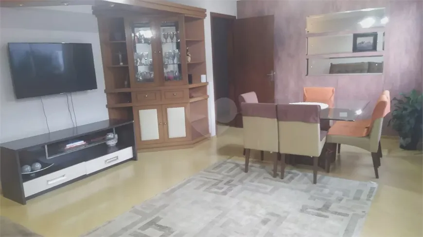 Foto 1 de Apartamento com 4 Quartos à venda, 124m² em Cabral, Curitiba