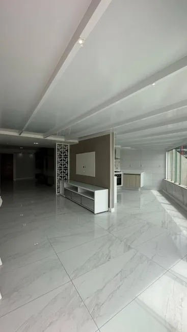 Foto 1 de Apartamento com 2 Quartos à venda, 165m² em Pituba, Salvador