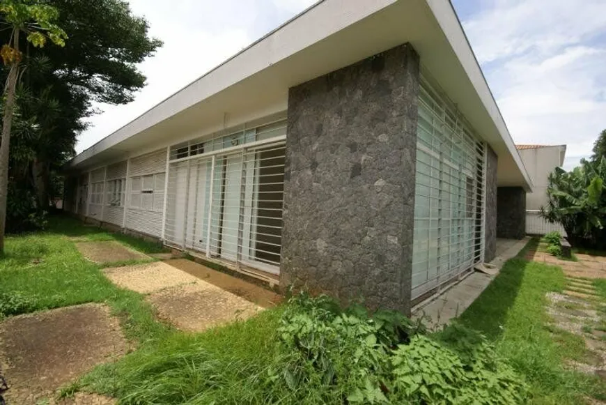 Foto 1 de Casa com 4 Quartos para alugar, 750m² em Vila Nova Conceição, São Paulo