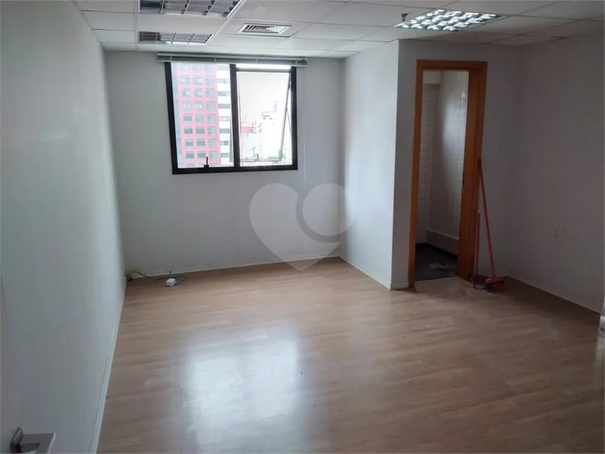 Foto 1 de Sala Comercial para alugar, 300m² em Saúde, São Paulo