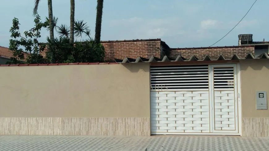 Foto 1 de Casa com 3 Quartos à venda, 135m² em Maracanã, Praia Grande