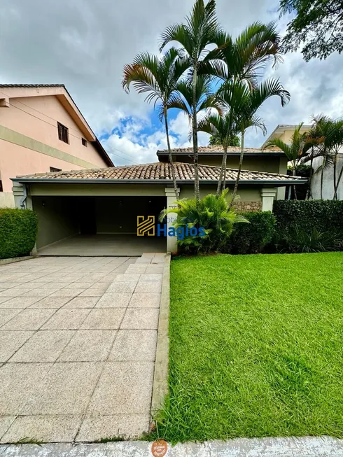 Foto 1 de Casa de Condomínio com 3 Quartos para alugar, 211m² em Alphaville, Santana de Parnaíba
