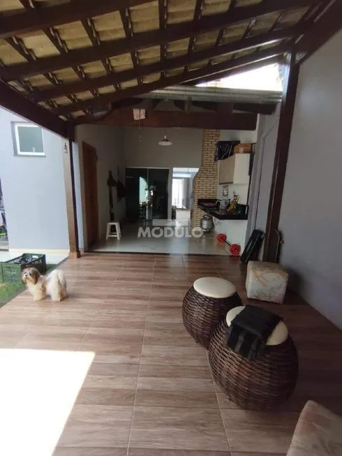 Foto 1 de Casa com 3 Quartos à venda, 150m² em Granada, Uberlândia