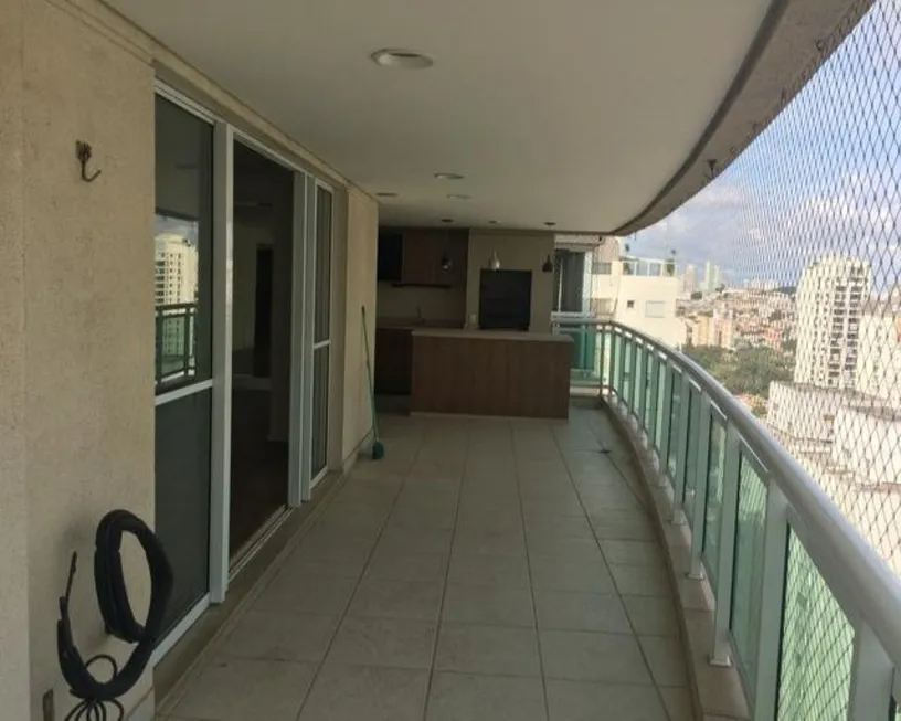 Foto 1 de Apartamento com 4 Quartos à venda, 185m² em Vila Romana, São Paulo