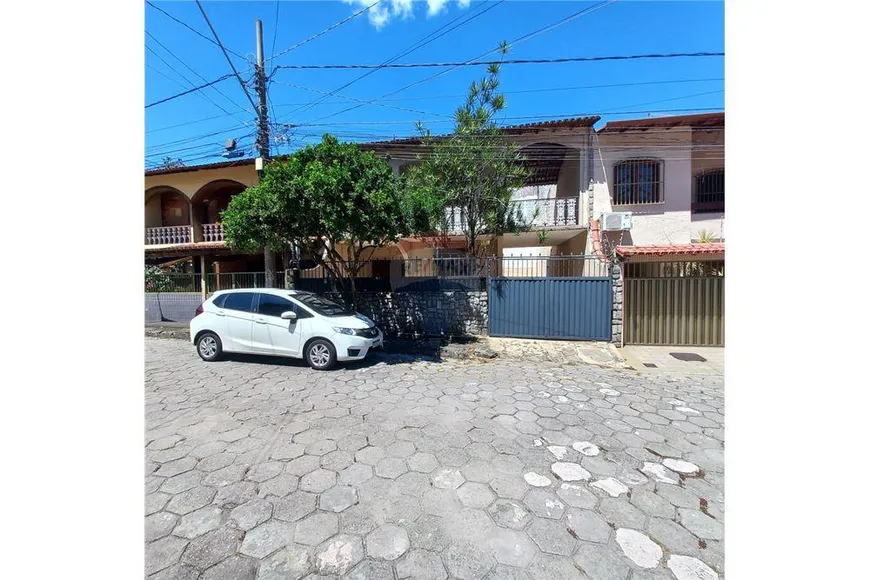 Foto 1 de Casa com 3 Quartos para alugar, 200m² em Jardim da Penha, Vitória