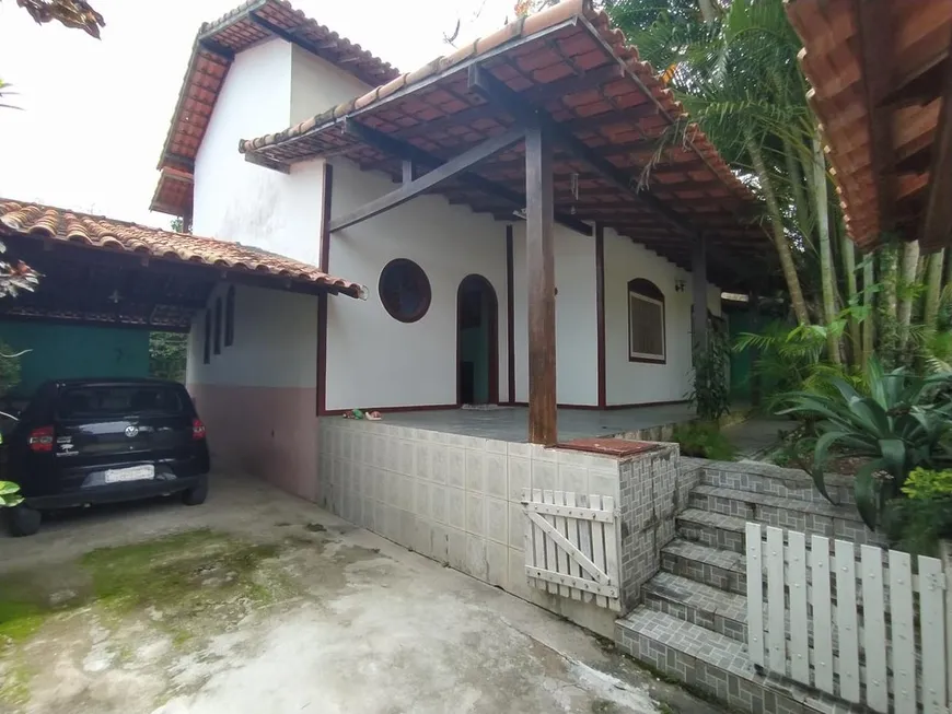 Foto 1 de Casa com 3 Quartos à venda, 244m² em Bacaxá, Saquarema