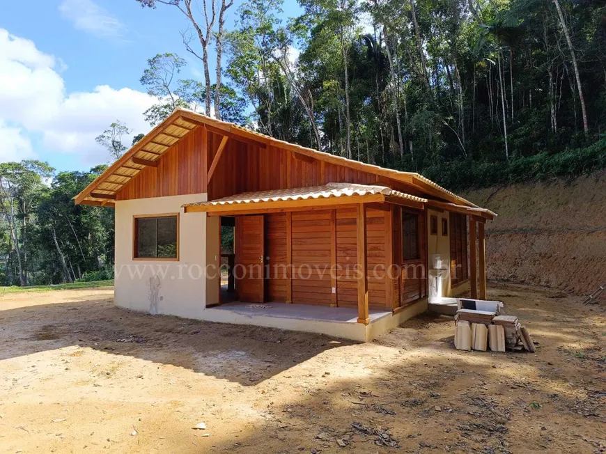 Foto 1 de Fazenda/Sítio com 3 Quartos à venda, 80m² em Zona Rural, Domingos Martins