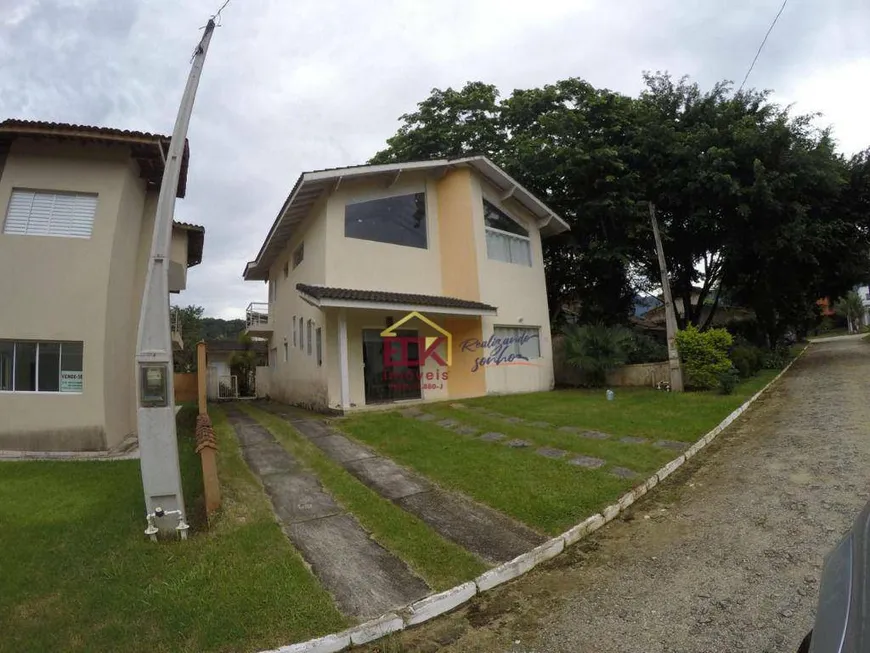 Foto 1 de Casa de Condomínio com 3 Quartos à venda, 150m² em Horto Florestal, Ubatuba