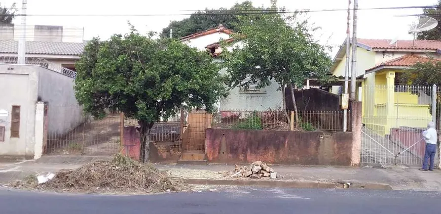 Foto 1 de Casa com 2 Quartos à venda, 598m² em Centro, Cosmópolis