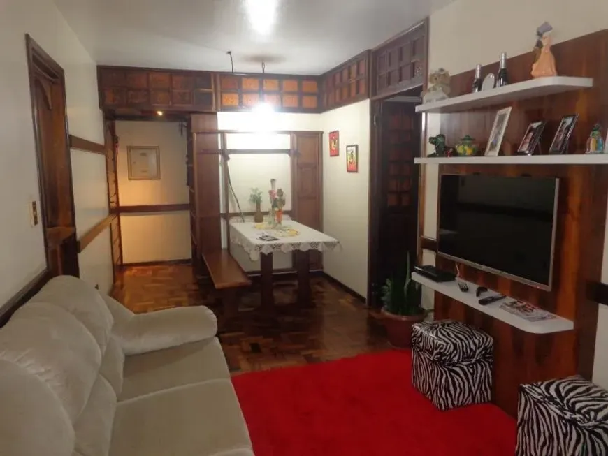 Foto 1 de Apartamento com 3 Quartos à venda, 75m² em Costa E Silva, Porto Alegre