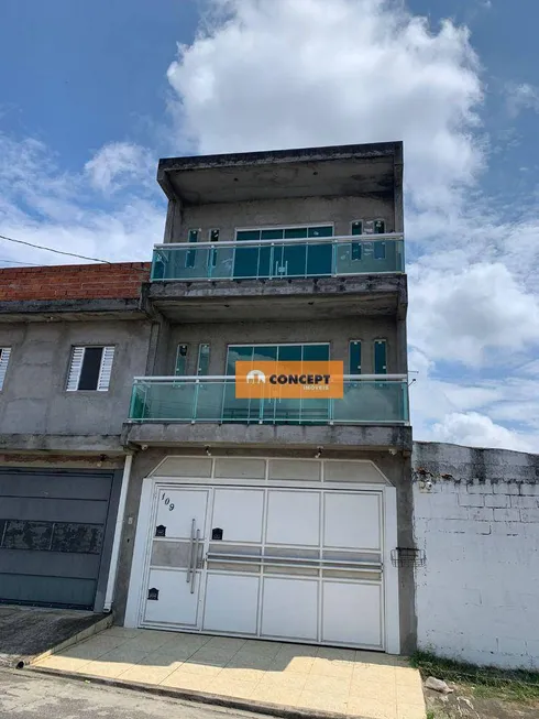 Foto 1 de Sobrado com 3 Quartos à venda, 200m² em Jardim Saúde, Suzano