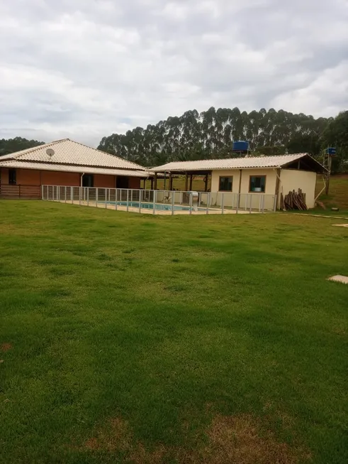 Foto 1 de Fazenda/Sítio à venda, 20000m² em Zona Rural, Entre Rios de Minas