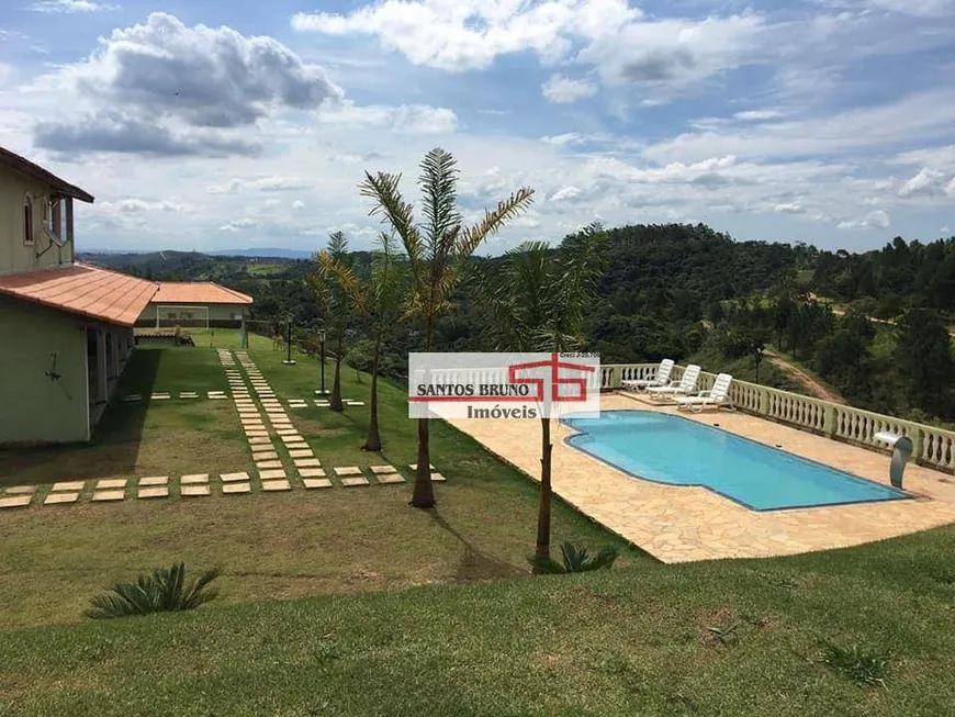 Foto 1 de Fazenda/Sítio com 3 Quartos à venda, 300m² em Mairinque, Mairinque