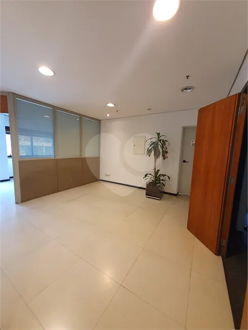 Foto 1 de Sala Comercial para alugar, 320m² em Moema, São Paulo