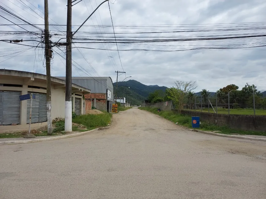 Foto 1 de Lote/Terreno à venda, 1300m² em Pinhão, Tanguá