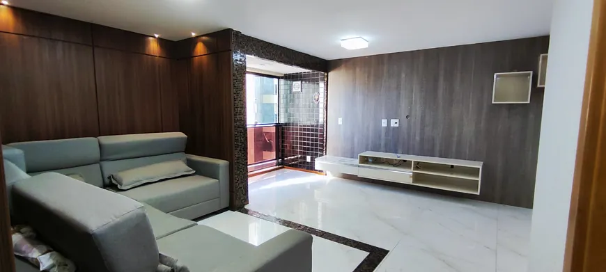Foto 1 de Apartamento com 2 Quartos à venda, 70m² em Jatiúca, Maceió