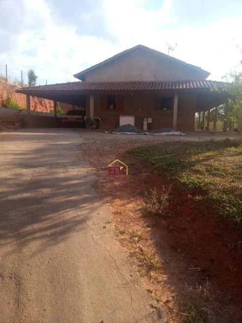 Foto 1 de Fazenda/Sítio com 3 Quartos à venda, 200m² em Zona Rural, São Luiz do Paraitinga
