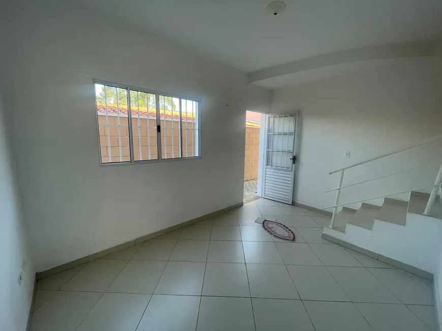 Foto 1 de Casa de Condomínio com 2 Quartos para alugar, 60m² em Vila São Paulo, Mogi das Cruzes