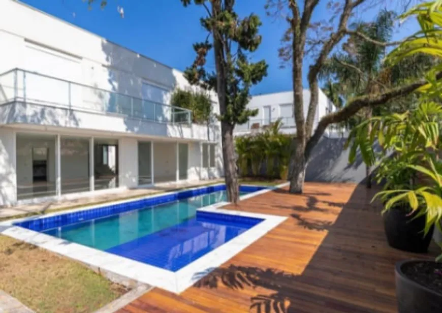 Foto 1 de Casa de Condomínio com 4 Quartos à venda, 750m² em Campo Belo, São Paulo