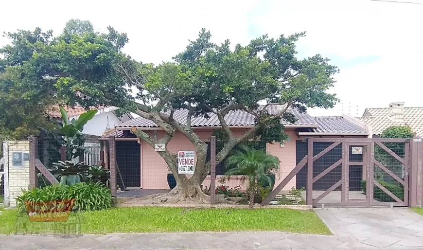 Foto 1 de Casa com 4 Quartos à venda, 172m² em Centro, Imbé