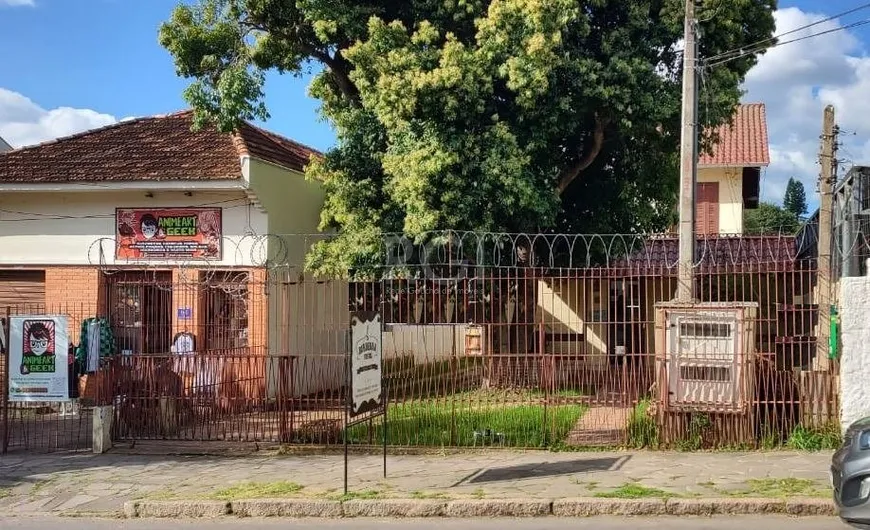 Foto 1 de Casa com 2 Quartos à venda, 701m² em Tristeza, Porto Alegre