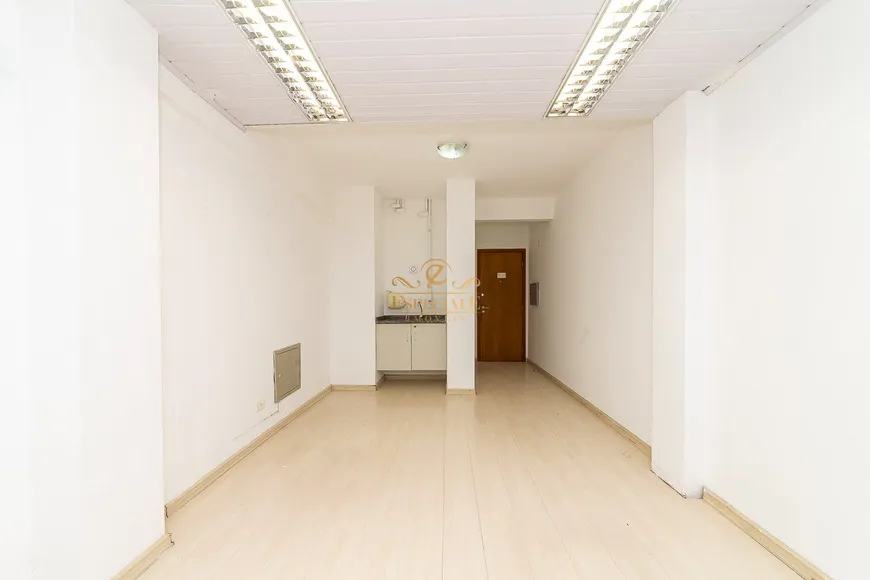 Foto 1 de Sala Comercial para alugar, 51m² em Água Verde, Curitiba