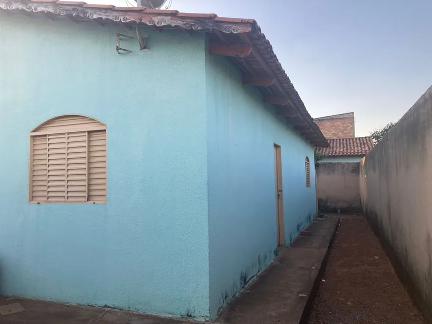 Foto 1 de Casa com 3 Quartos à venda, 102890m² em Vila São Sebastião, Senador Canedo